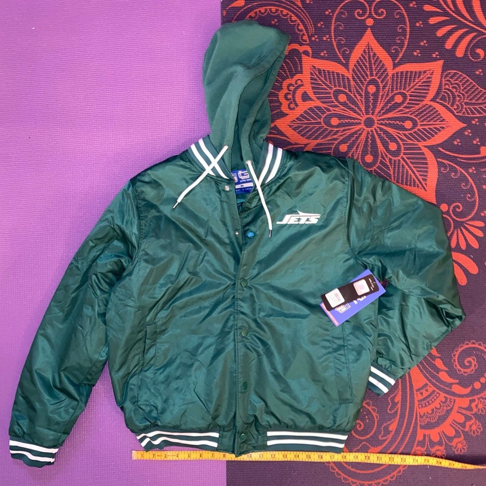 JETS NEW YORK VARSITY JACKET Licensed Team Apparel Size Medium NWT FOOTBALL!